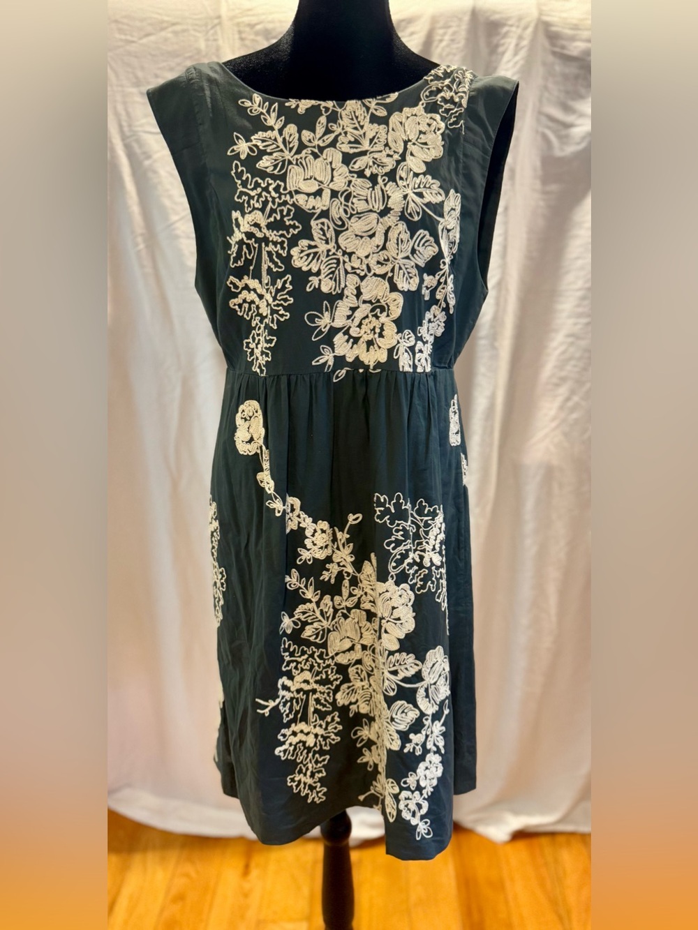 J. Crew Mirabel Gray Mini Dress with Cream Floral Embroidery - Picture 2 of 11